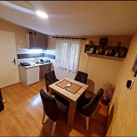 Vikendica Stari Grad 度假居 *